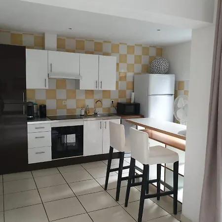 Maison 150m2 jardin à louer en entier, Bordeaux centre Chartrons, 3 Chambres 3 Salles de bains 1 canapé-lit llllnuméro de téléphone dans l'annonce si questionlll-2